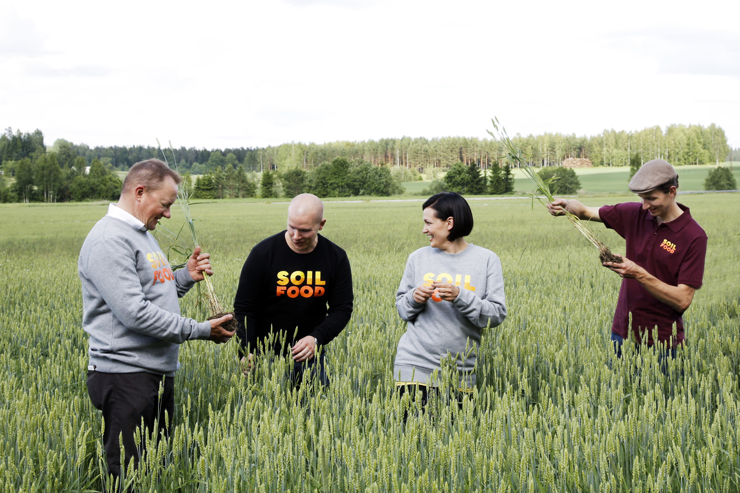 Soilfoodin perustajat. Vasemmalta Ilkka Herlin, Eljas Jokinen, Saara Kankaanrinta ja Juuso Joona.