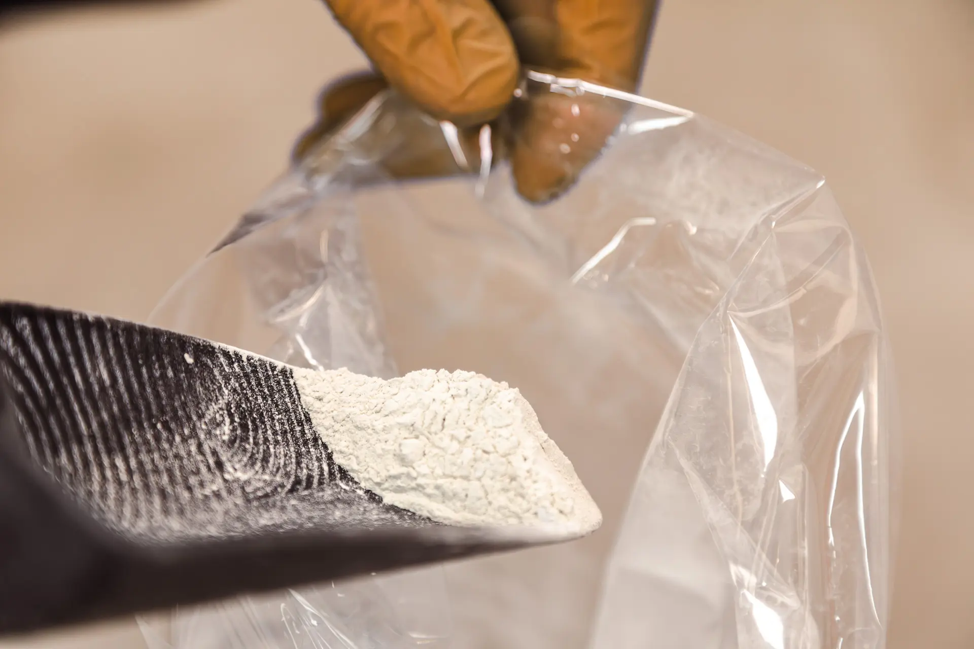 Kalkkien neutralointiarvo ja reaktiivisuus